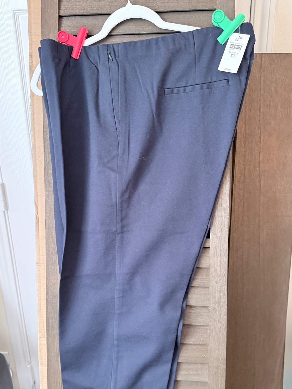 J Jill Women’s Cropped Navy Pants - Size 20 Inseam is 23” New and originally $79